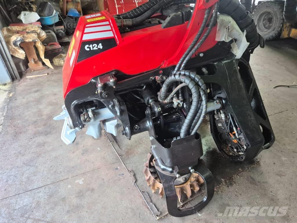 Komatsu C 124 Skæreborde