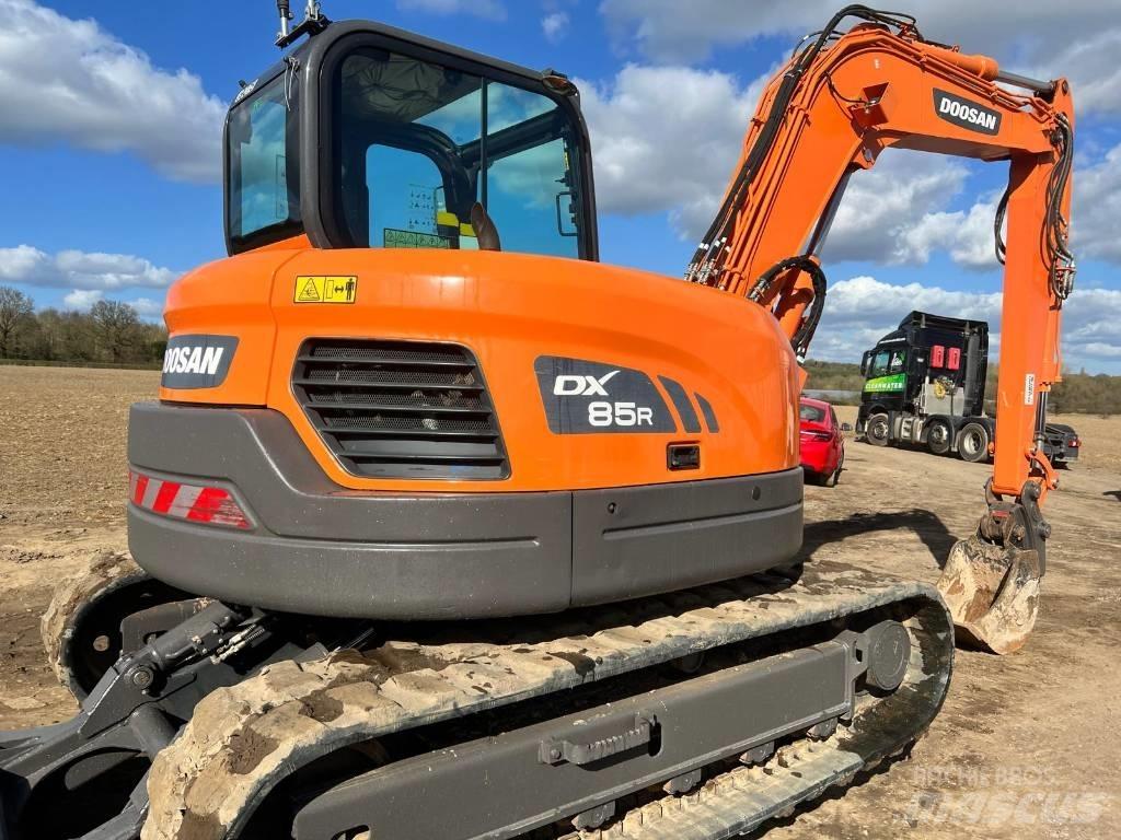 Doosan DX 85 R Midi-gravemaskiner 7t - 12t