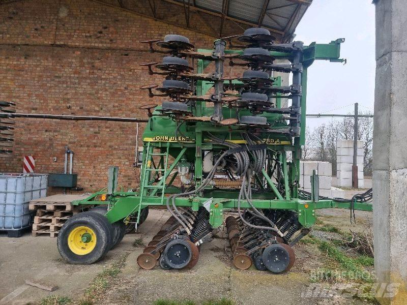 John Deere 750A Landbrug - Andet 