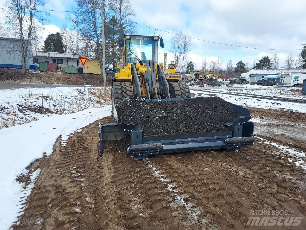 Reptail TM Vejhøvle / Gradere