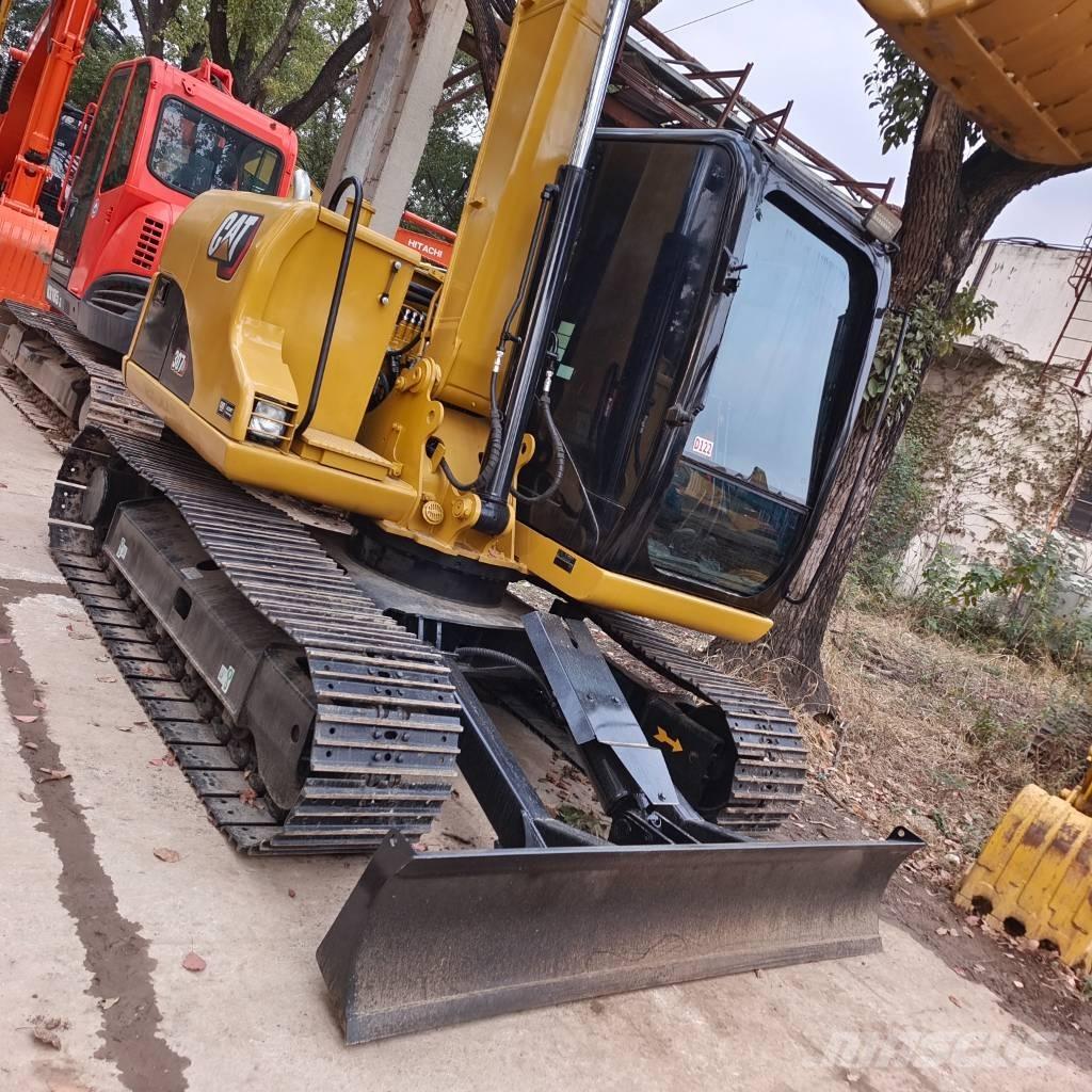 CAT 307D Midi-gravemaskiner 7t - 12t