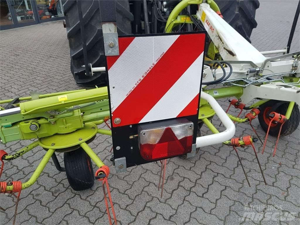 CLAAS VOLTO 1100 River og høvendere