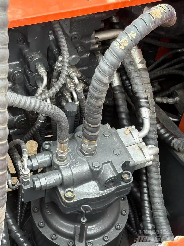 Doosan DX225LC-9C Gravemaskiner på larvebånd