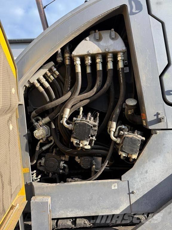 Dynapac SD 2500 CS Asfaltudlæggere