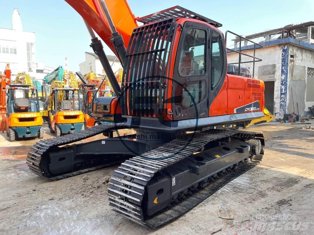 Doosan DX 300 Gravemaskiner på larvebånd