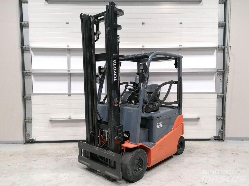 Toyota 8FBMKT25 El gaffeltrucks