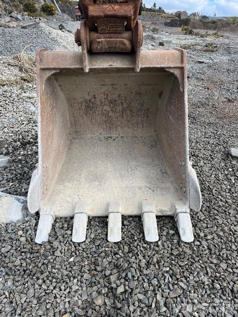 Komatsu PC 210 LC-8 Gravemaskiner på larvebånd