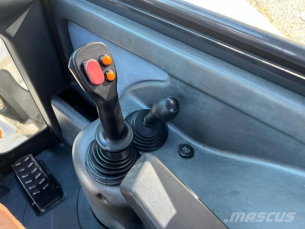 Yanmar 1201 Læssemaskiner på hjul
