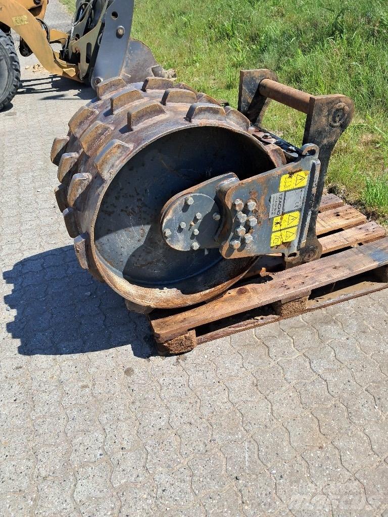 CASE 800x600 Tilbehør og reservedele til jordkompaktorer