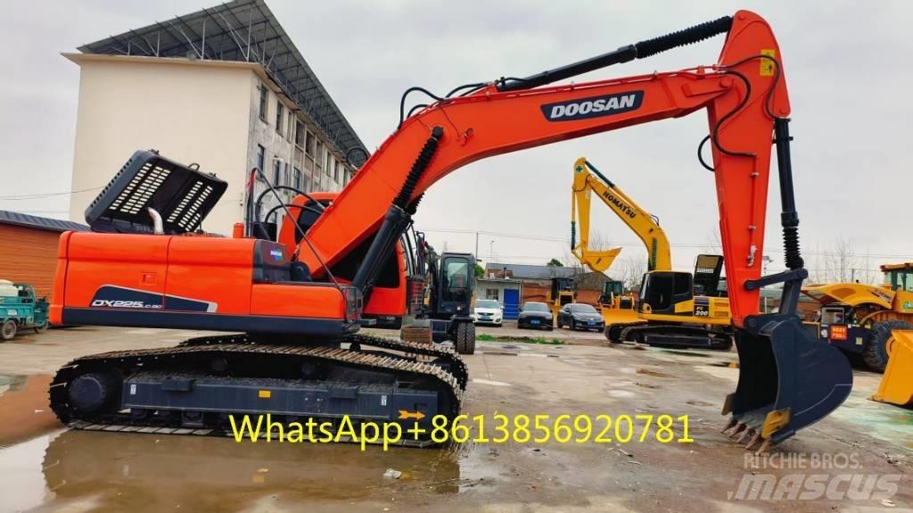 Doosan DX 225 Gravemaskiner på larvebånd