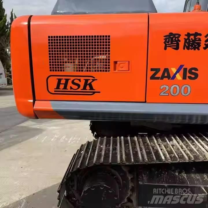 Hitachi ZX200 Gravemaskiner på larvebånd