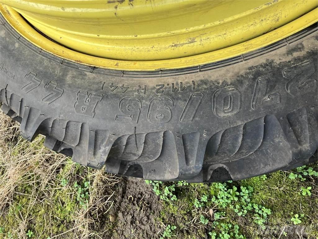 Taurus 270/95R44 Hjul, Dæk og Fælge