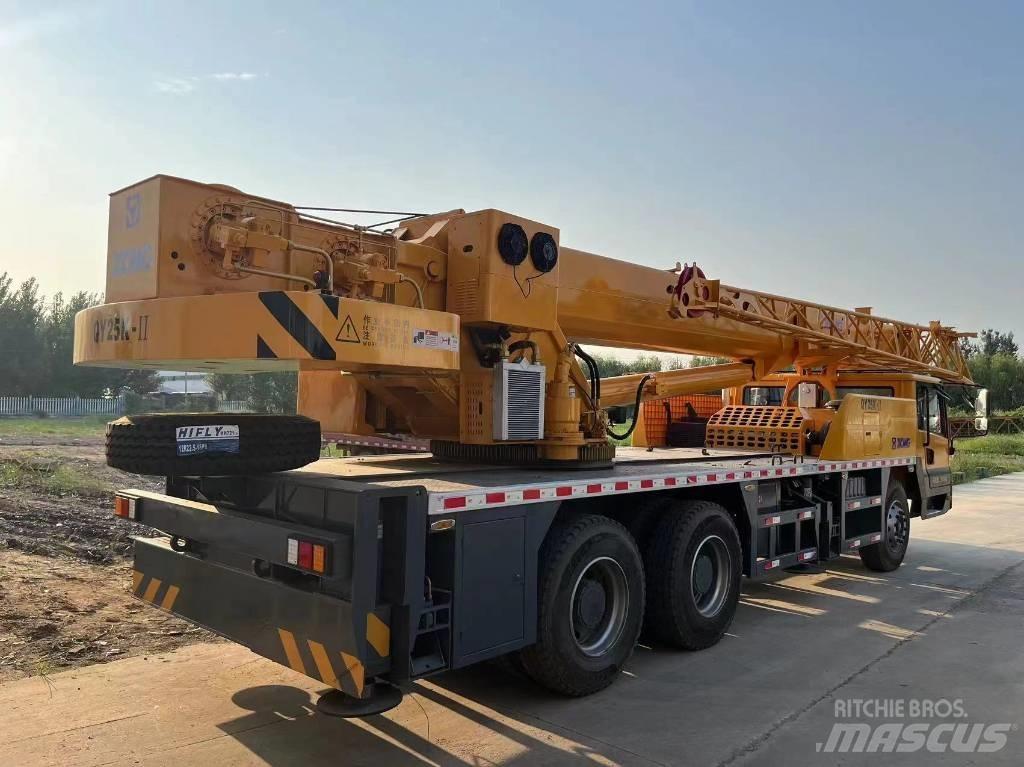 XCMG QY25K-II Hejsespil og materialeelevatorer