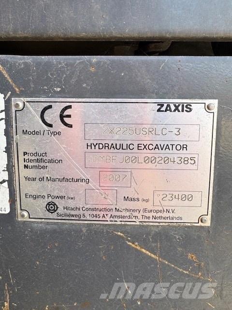 Hitachi ZX 225 Gravemaskiner på larvebånd