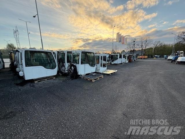 Liebherr USED CAB Kabiner og interiør