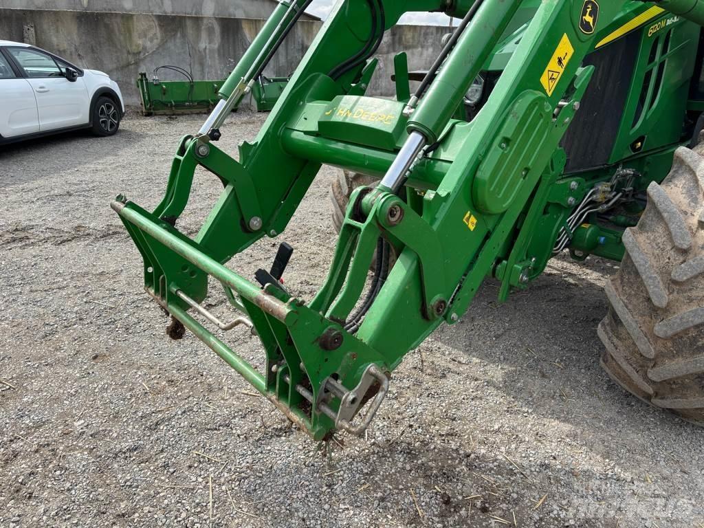 John Deere 6120M Traktorer