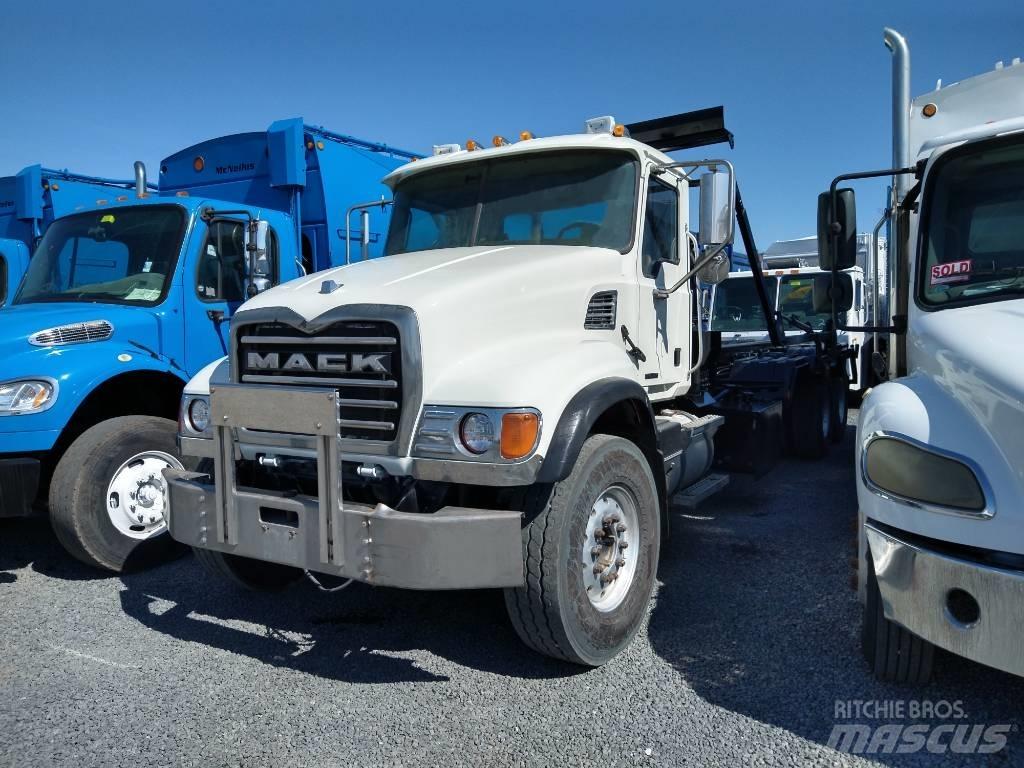 Mack GRANITE CV713 Renovationslastbiler