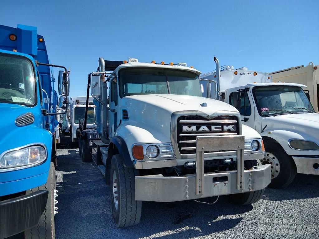 Mack GRANITE CV713 Renovationslastbiler