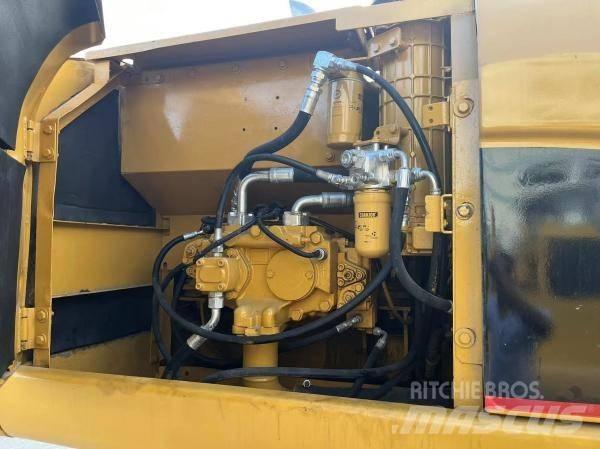 CAT 320 C L Gravemaskiner på larvebånd