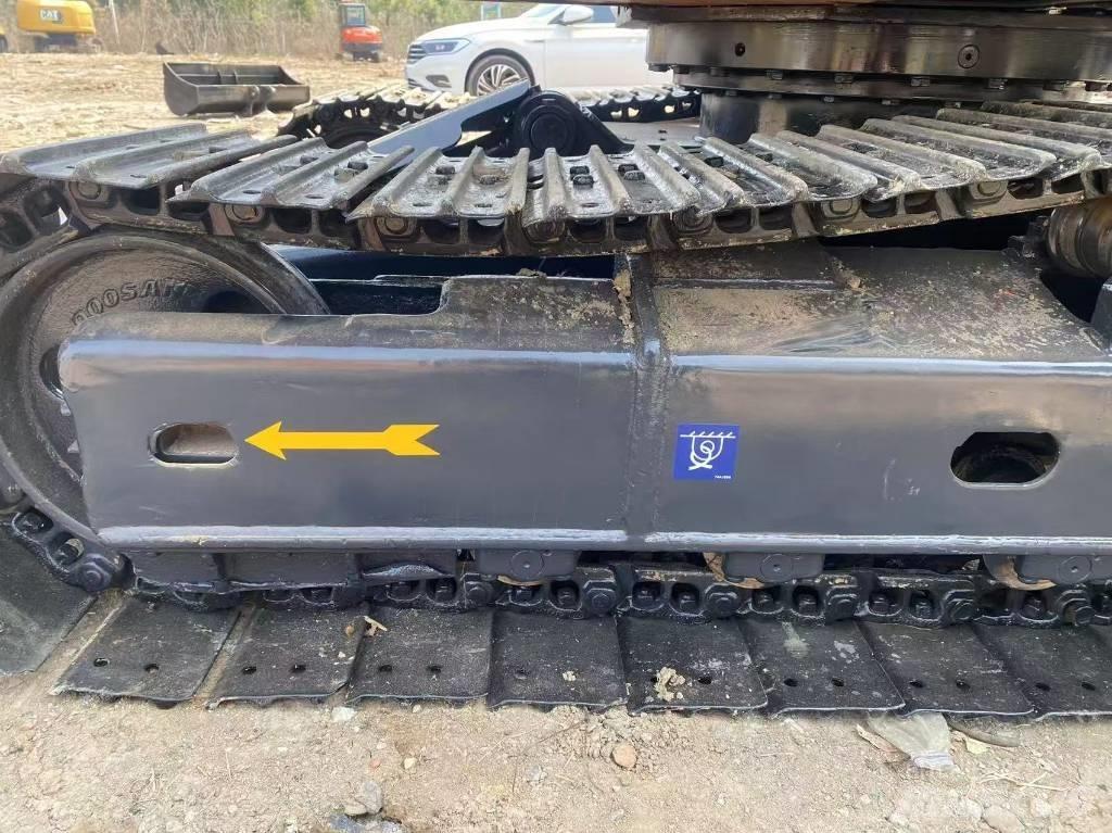 Doosan DX 75-9 C Midi-gravemaskiner 7t - 12t