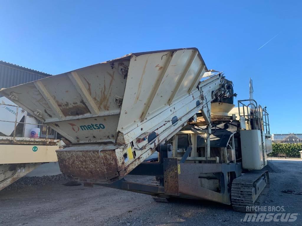 Metso LT 200 HP Mobile knusere