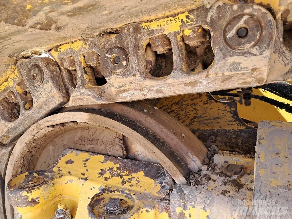 Komatsu D61PXI-24E0 Bulldozer på larvebånd