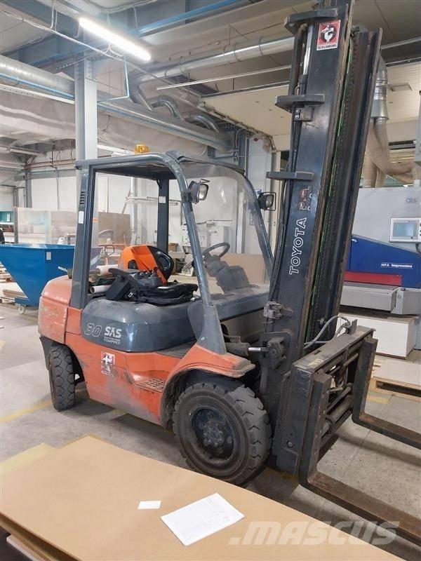 Toyota 62-7FDF30 Gaffeltrucks - andre