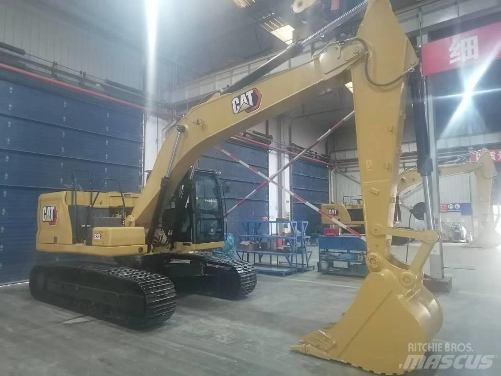 CAT 323 Gravemaskiner på larvebånd