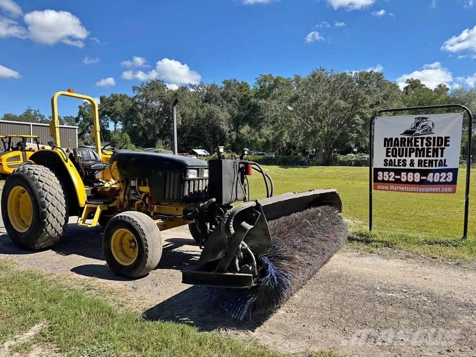 John Deere 5320 Traktorer