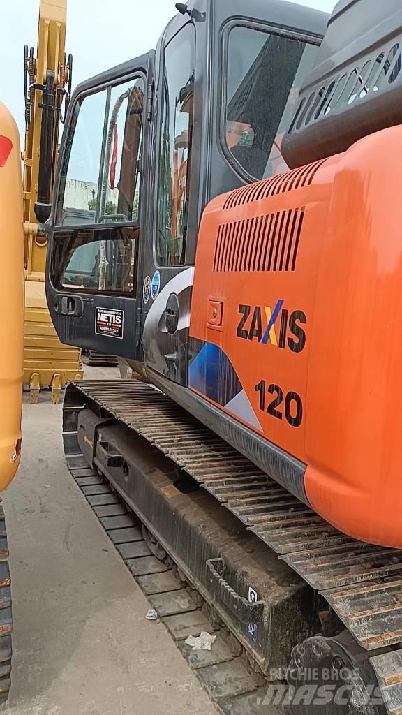 Hitachi ZX120-6 Gravemaskiner på larvebånd