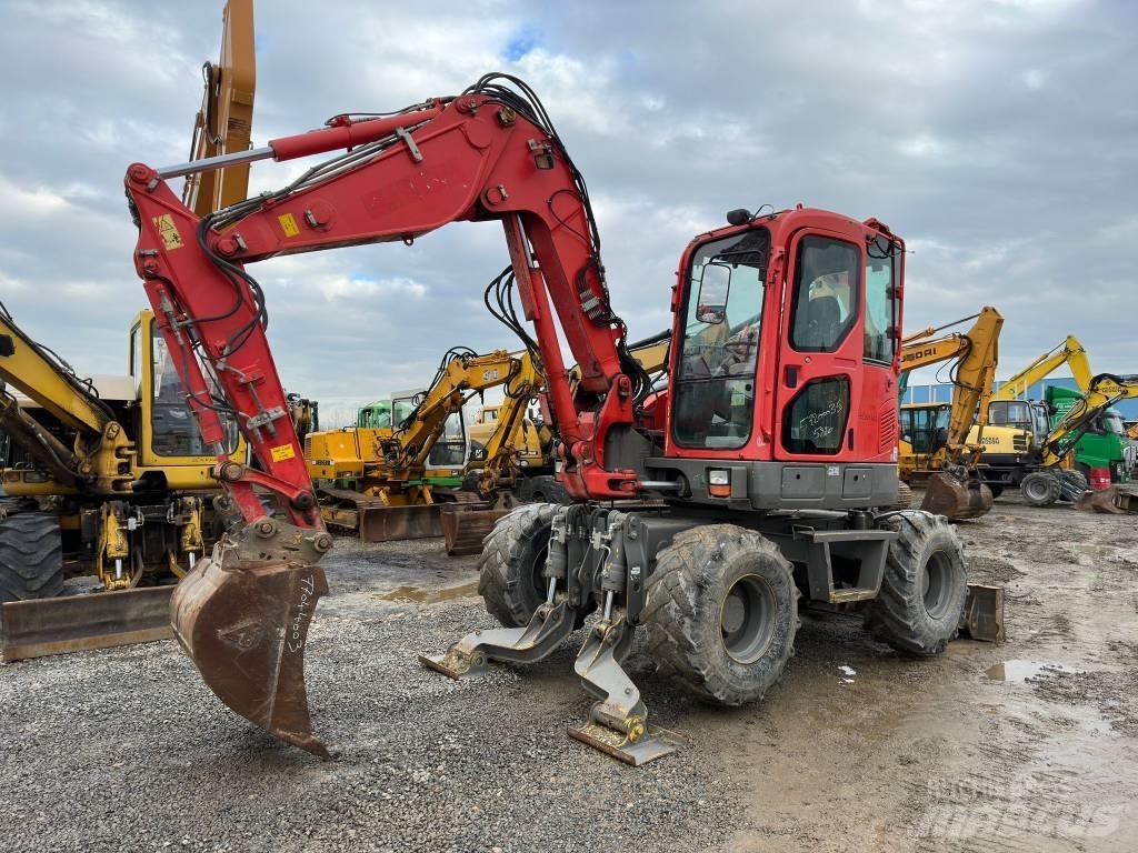 Komatsu PW98MR-8 Gravemaskiner på hjul