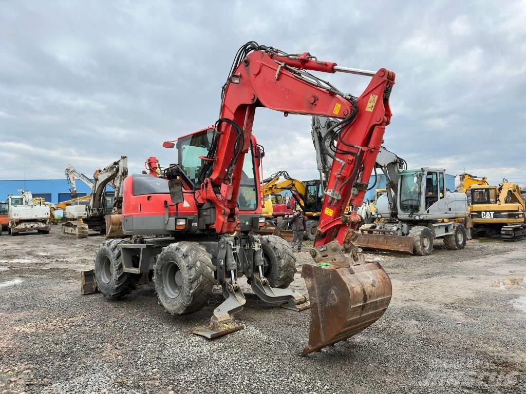 Komatsu PW98MR-8 Gravemaskiner på hjul