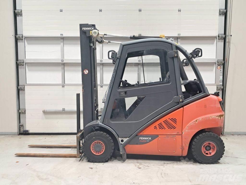 Linde H25T Gaffeltrucks - andre