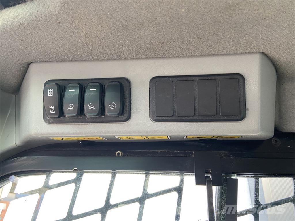 CAT 226 D3 (5867) Minilæsser - skridstyret