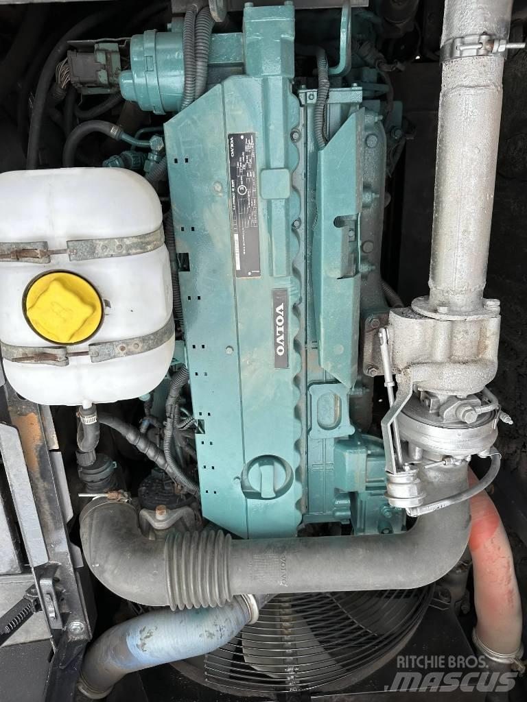 Volvo EC210D Gravemaskiner på larvebånd