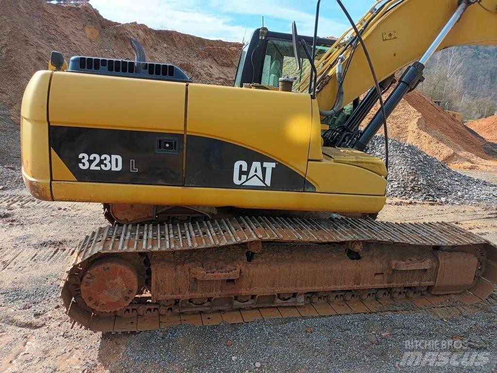CAT 323 DL Gravemaskiner på larvebånd