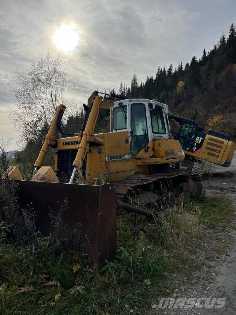 Liebherr 742 Chassis og suspension