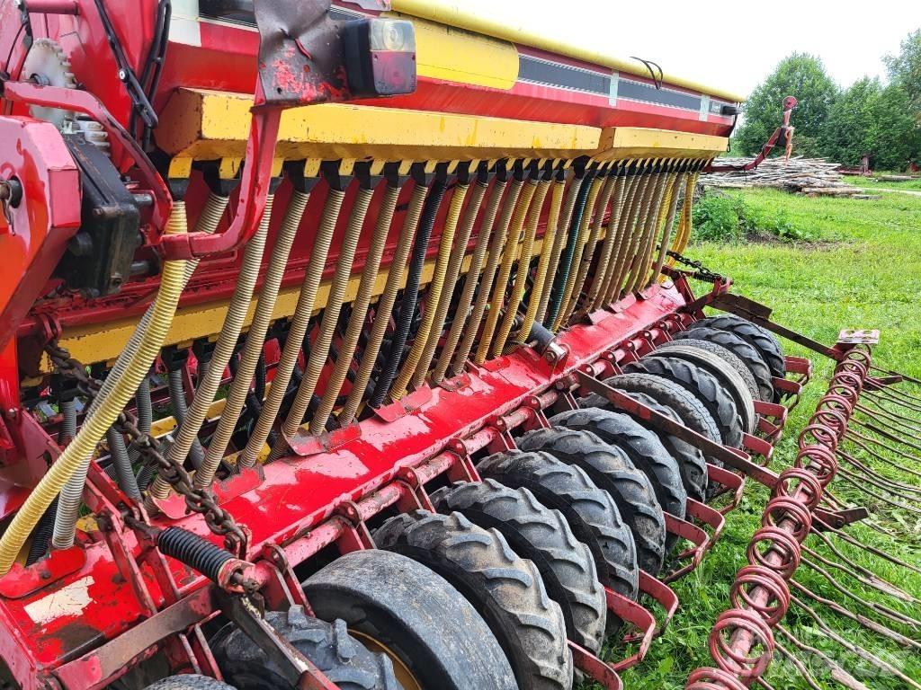 Väderstad Rapid400C Såmaskine