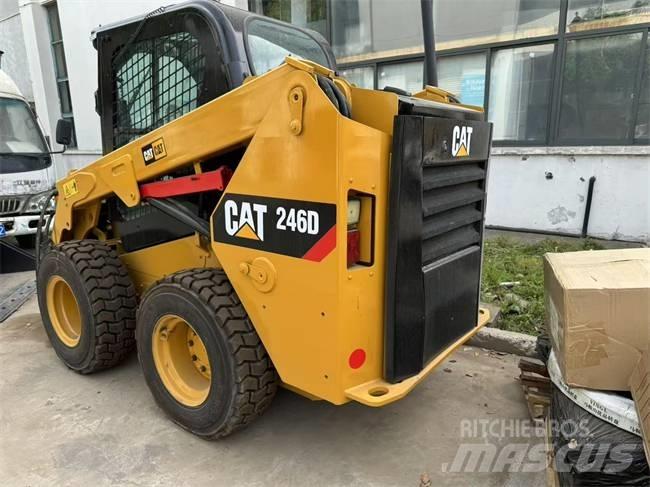 CAT 246 D Minilæsser - skridstyret