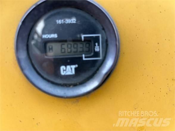 CAT D4G Bulldozer på larvebånd