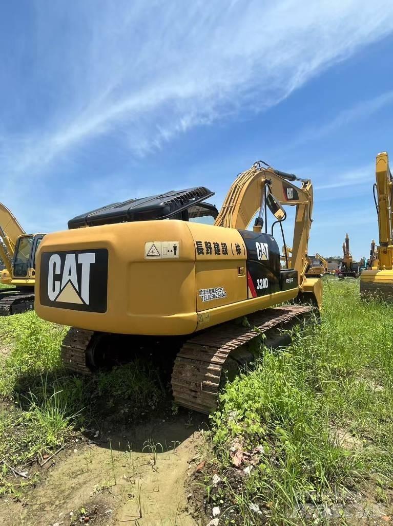 CAT 320d Gravemaskiner på larvebånd