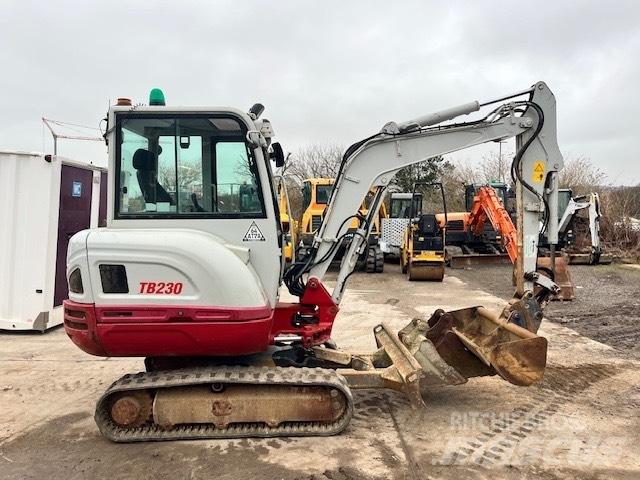 Takeuchi TB 230 Minigravemaskiner