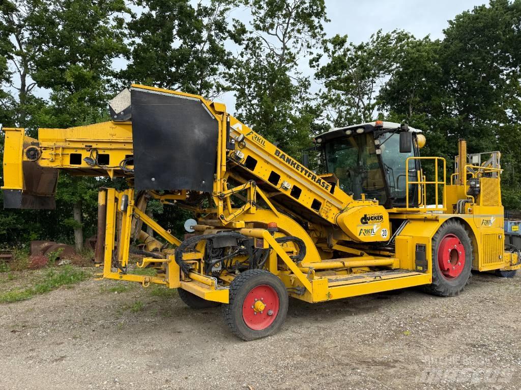 Dücker SBF 900 Entreprenør - Andet