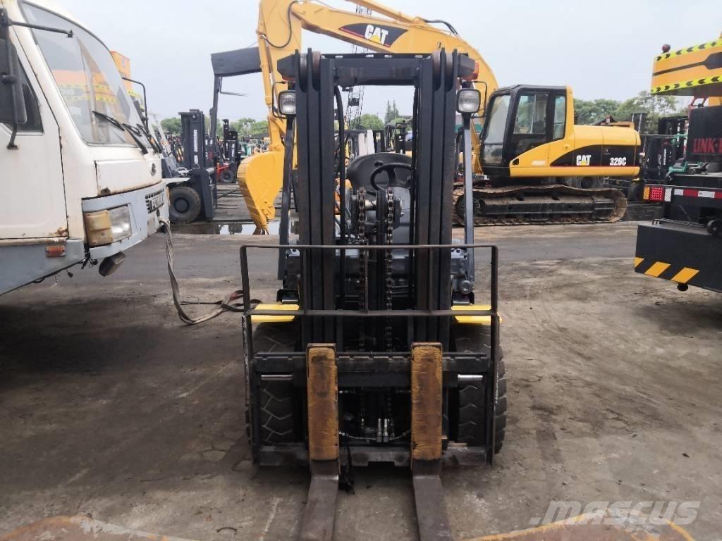 Komatsu 30 Diesel gaffeltrucks