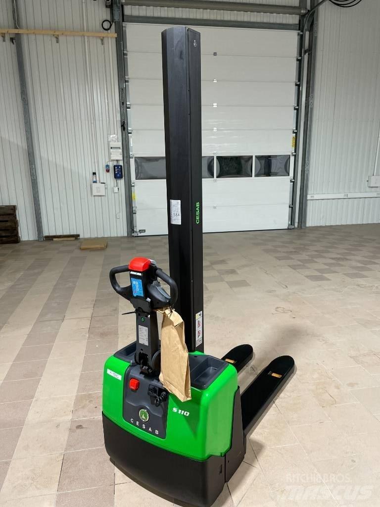 Cesab S 110 Gaffelstabler med gående fører