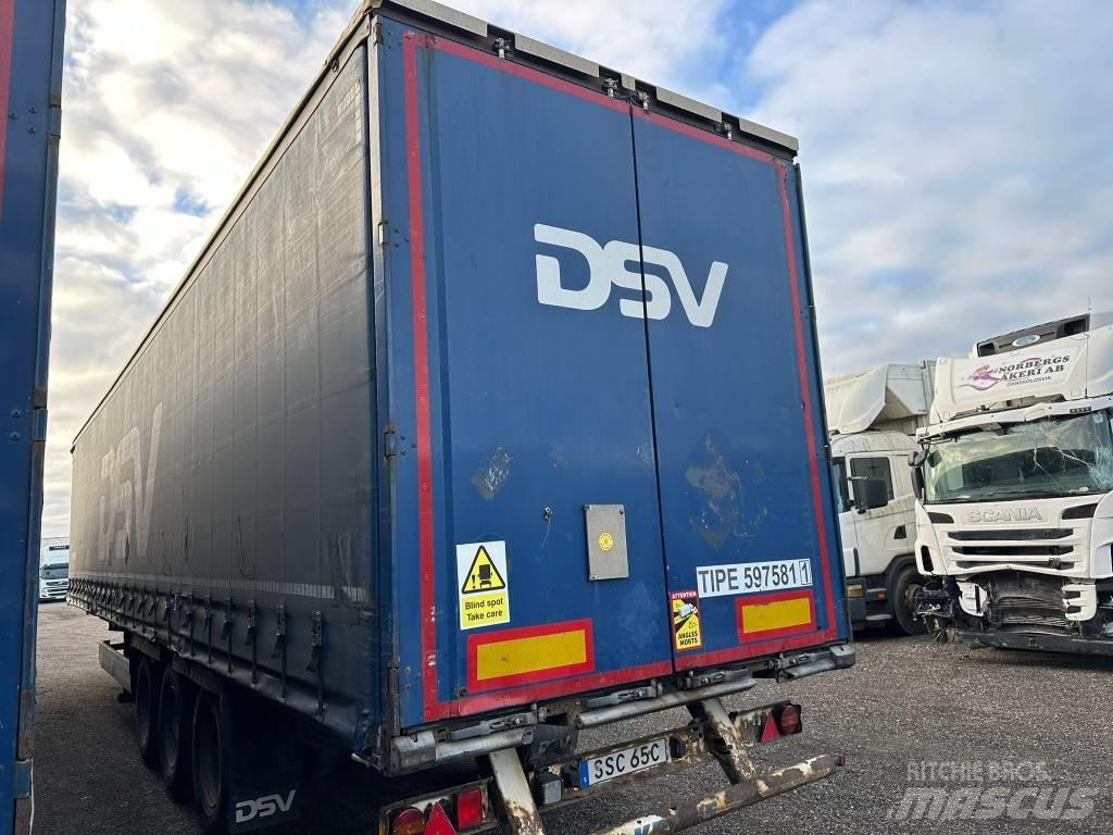 Krone SD Semi-trailer med Gardinsider