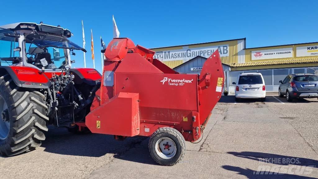 Kverneland 853 Balleskærere og -stablere