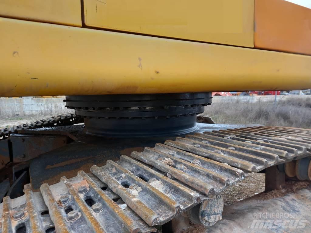 Komatsu PC450LC Gravemaskiner på larvebånd