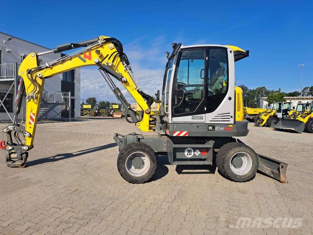 Wacker Neuson EW65 Gravemaskiner på hjul