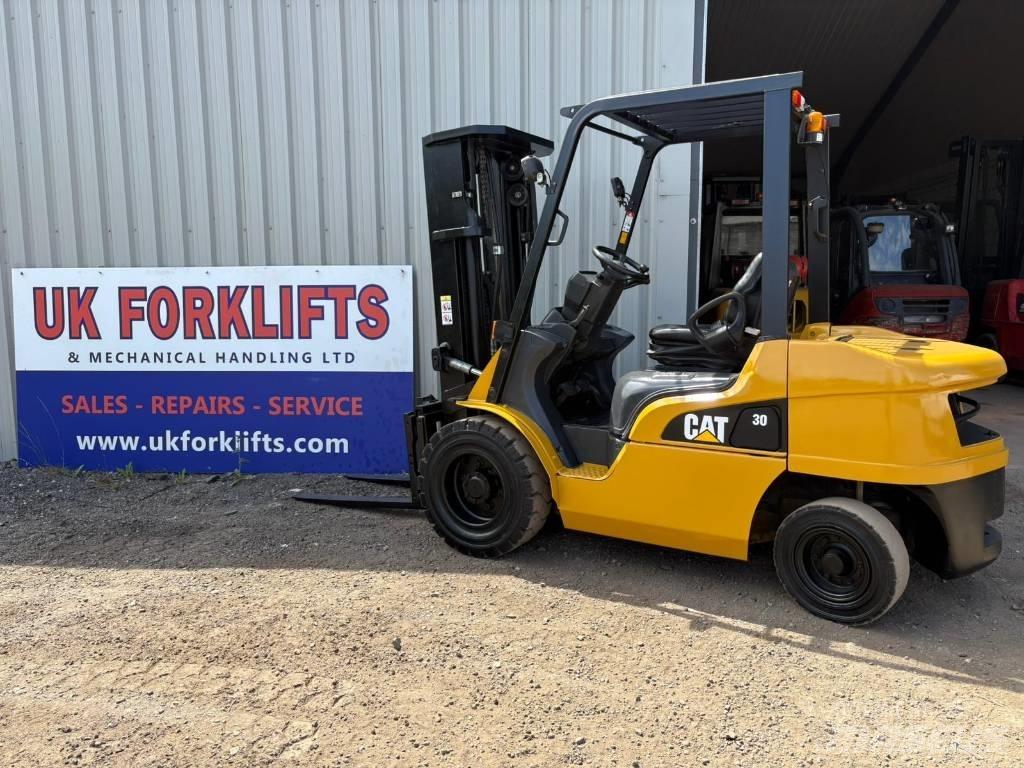 CAT DP30NT Diesel gaffeltrucks